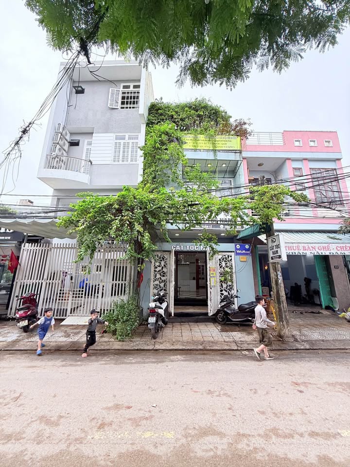 Nhà 3 tầng Trần Xuân Lê diện tích khủng, sổ hồng chính chủ, sơn sửa là như mới