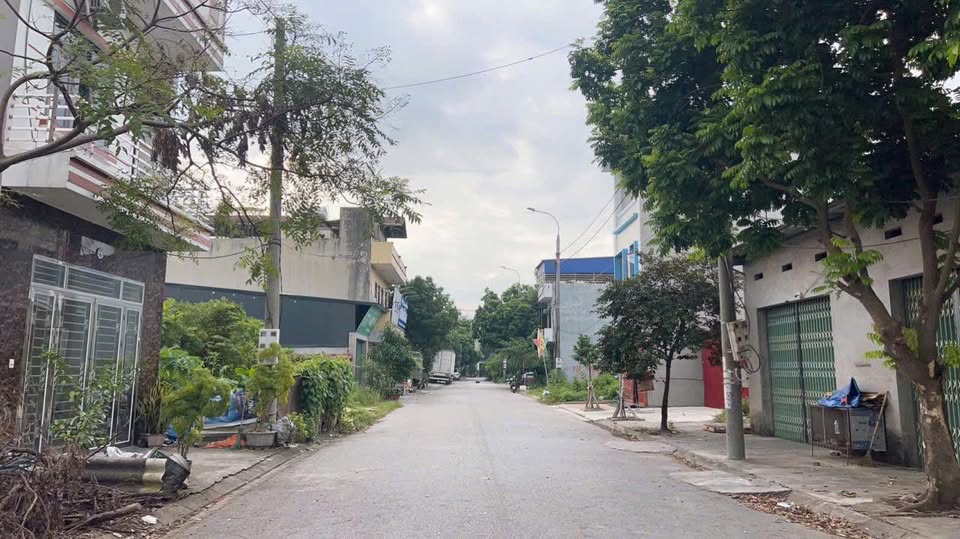 Đất Tân Phượng xúng xính, sổ sẵn giao ngay