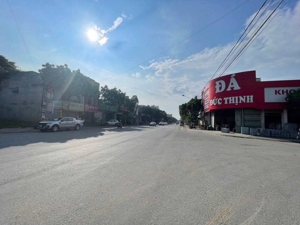 Bán nhanh lô đất 200m2 mặt tiền đường Trần Phú, Sa Pa