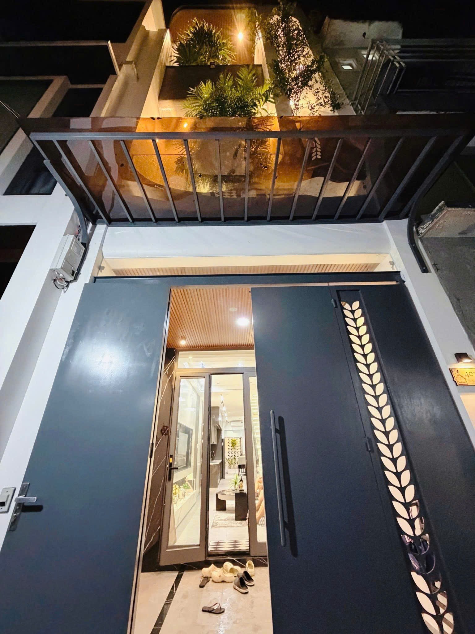 Nhà 3 tầng đẹp như mơ, 2 mặt kiệt thông thoáng tại trung tâm Đà Nẵng, chỉ xách vali vào ở