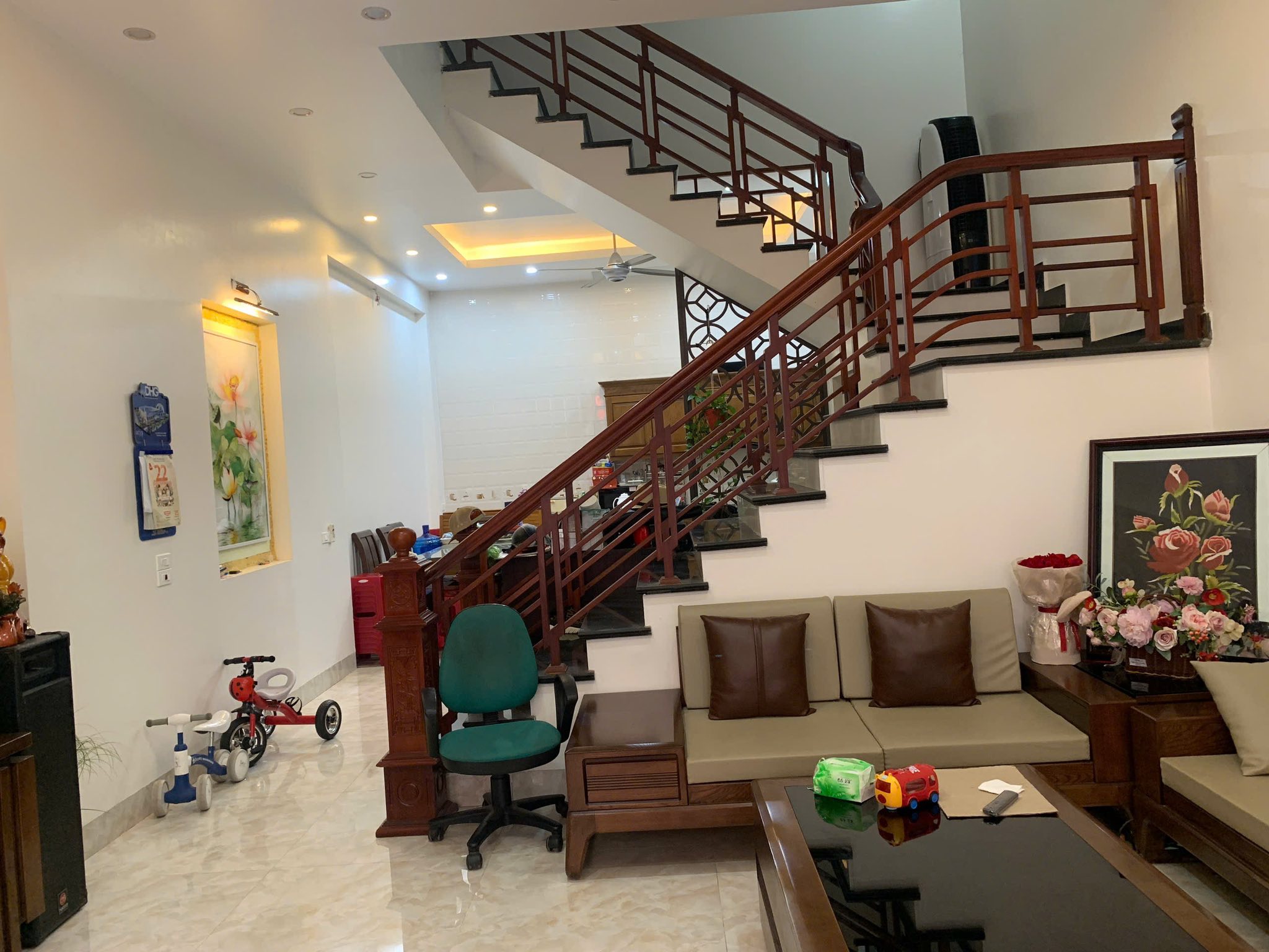 Nhà 2.5 tầng ngõ ô tô tới cửa, gần trung tâm TP Lạng Sơn - Giá 2.5 tỷ