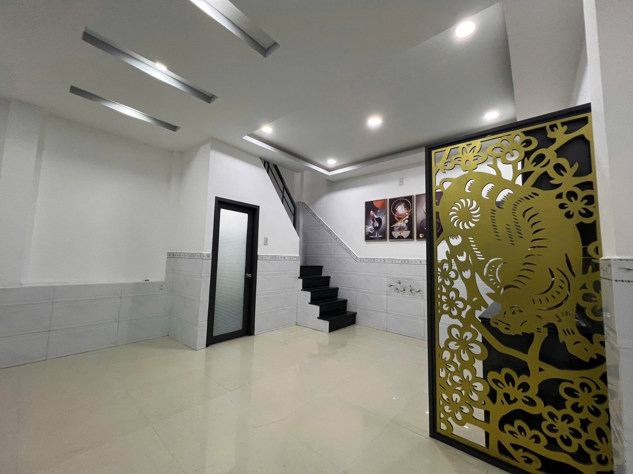 Nhà 2 tầng hẻm xe máy, 2.45 tỷ, gần đường chính Đô Lương, Nha Trang