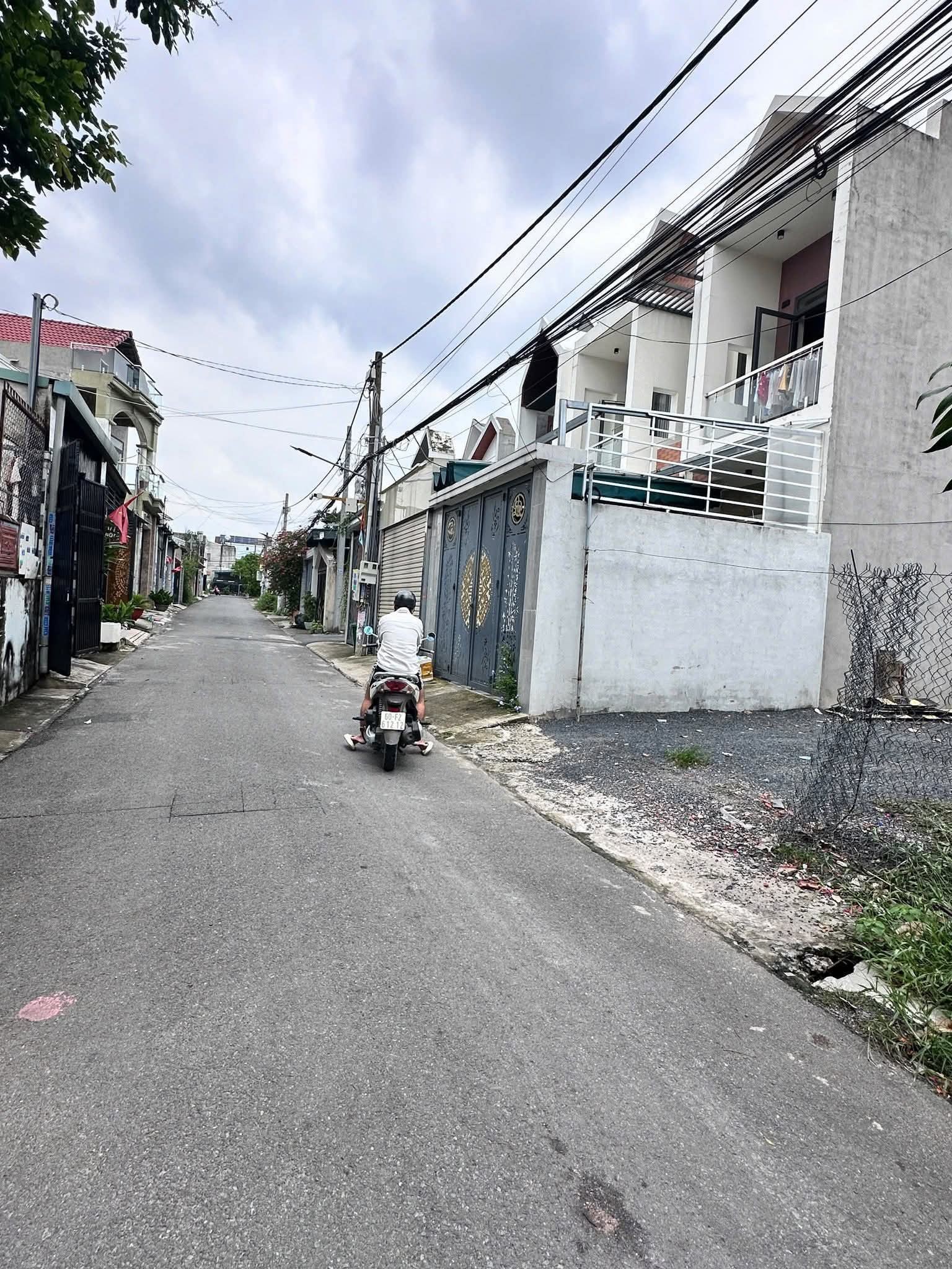 Mảnh đất vàng Phương Nam sổ thổ cư 100m2, lộc kinh doanh