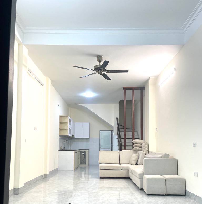 Nhà 4 tầng Phú Lương, 5 phòng ngủ, đủ đồ, sổ đỏ vuông vắn, giá hời