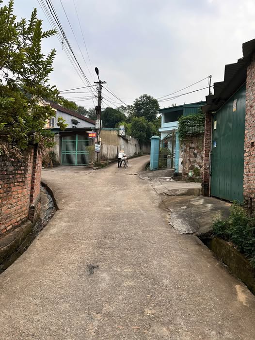 Bán đất vuông vắn 113m2, mặt tiền 6,4m, đối diện khu đô thị Lạc Ngàn, Vĩnh Tường