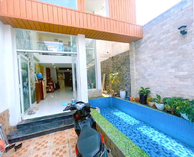 Nhà 4 tầng Gò Vấp biệt thự mini 120m2, có hồ bơi, giá hời