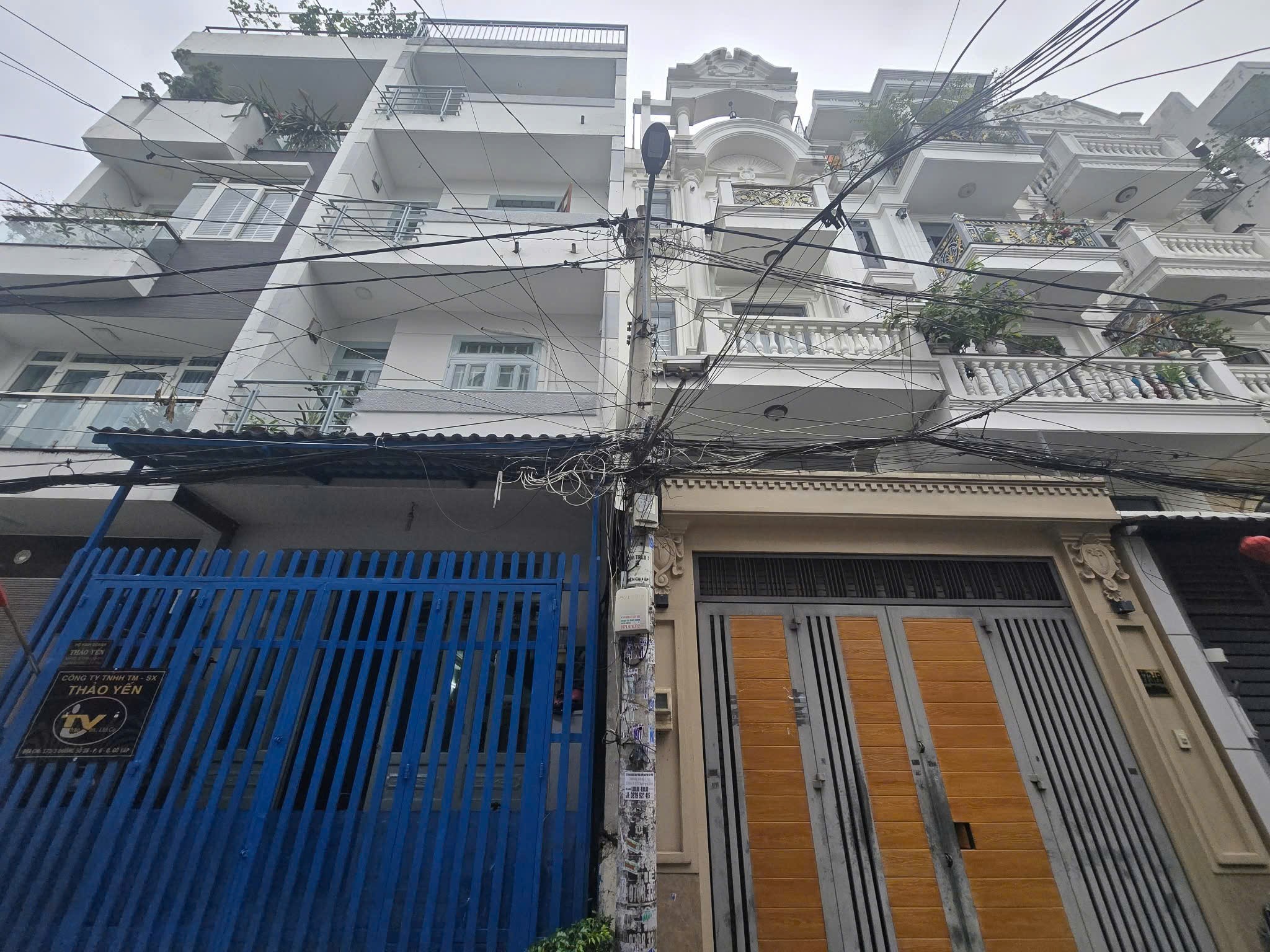 Nhà 5 tầng Gò Vấp 4.4x15m, hẻm xe hơi thông, giá 10.9 tỷ, sổ vuông đẹp như mơ