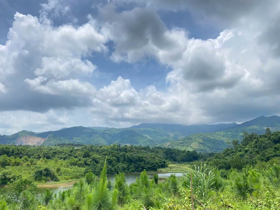 Bán gấp 6000m² đất view núi hồ Lương Sơn, Hòa Bình, sổ hồng sẵn sàng