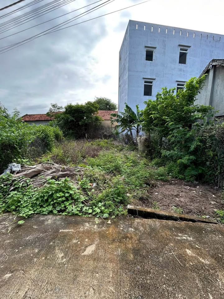 Đất tọa lạc tại vị trí đắc địa thuộc Phú Hiệp 1, Hòa Hiệp Trung, Đông Hòa, Phú Yên