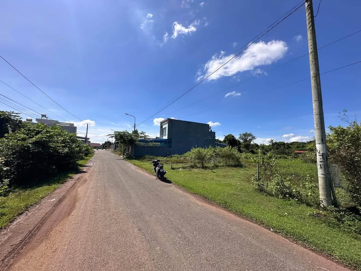 Bán đất vườn 400m2 sổ riêng, mặt tiền rộng tại Trần Phú, Bà Rịa - Vũng Tàu