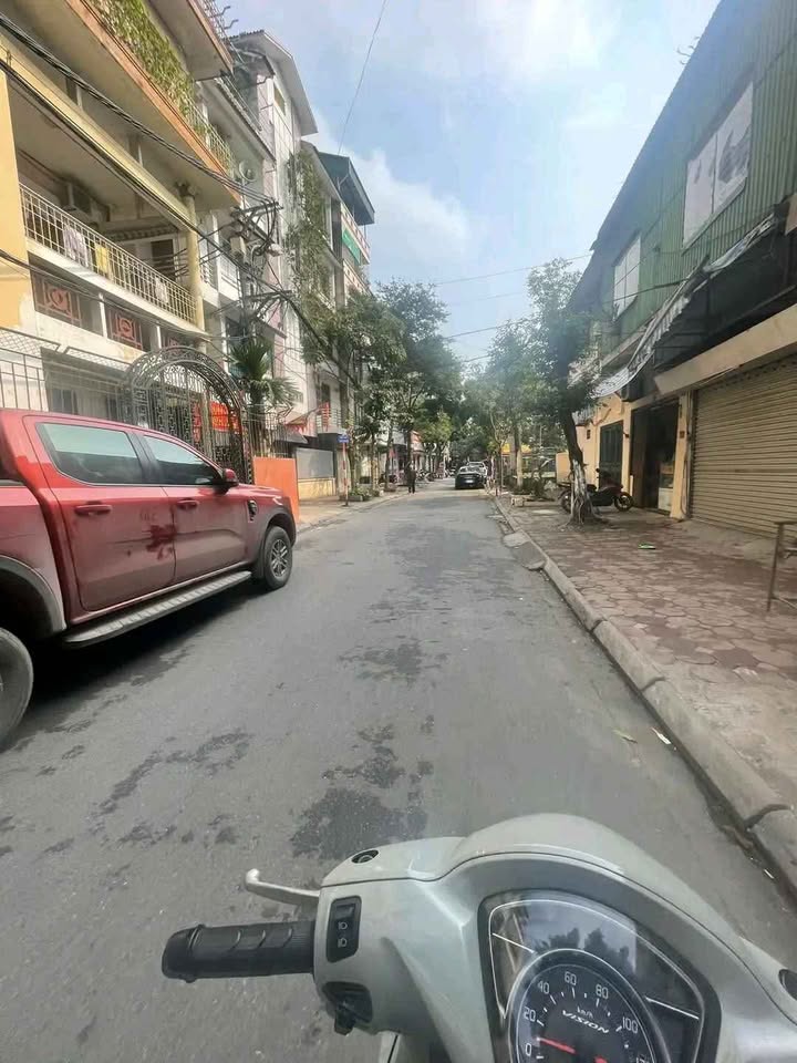 Nhà ngõ kinh doanh Hai Bà Trưng, ô tô tránh 35m² 4 tầng