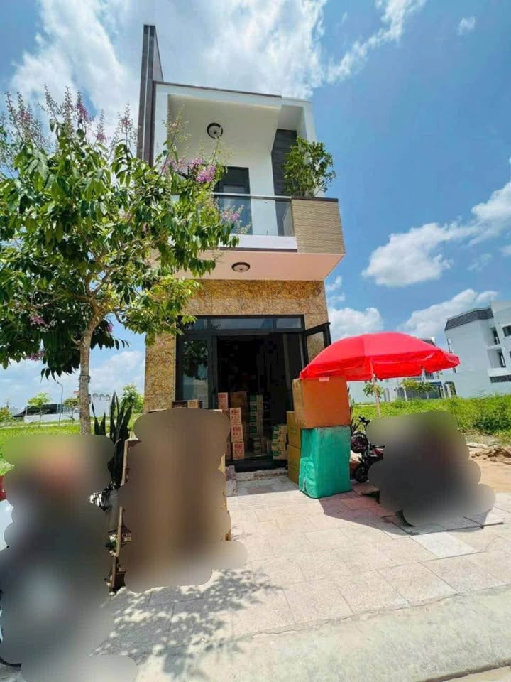 Bán nhà trệt lầu kiên cố, 74m² thổ cư, mặt tiền 4m, Vị Thanh, Hậu Giang