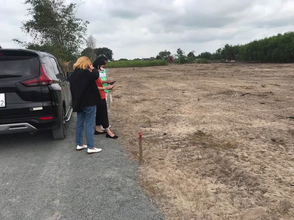 Bán gấp đất 300m2 gần sân bay Lộc An, tiềm năng tăng giá cao