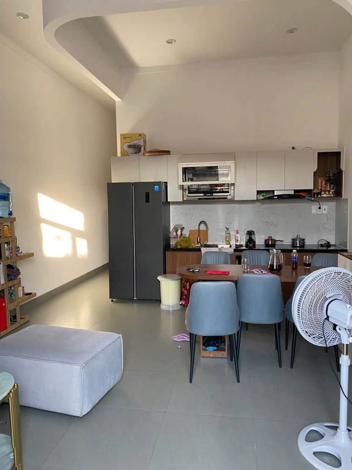 Nhà 1 mê hẻm Phùng Hưng - Gần Đại Học Tây Nguyên