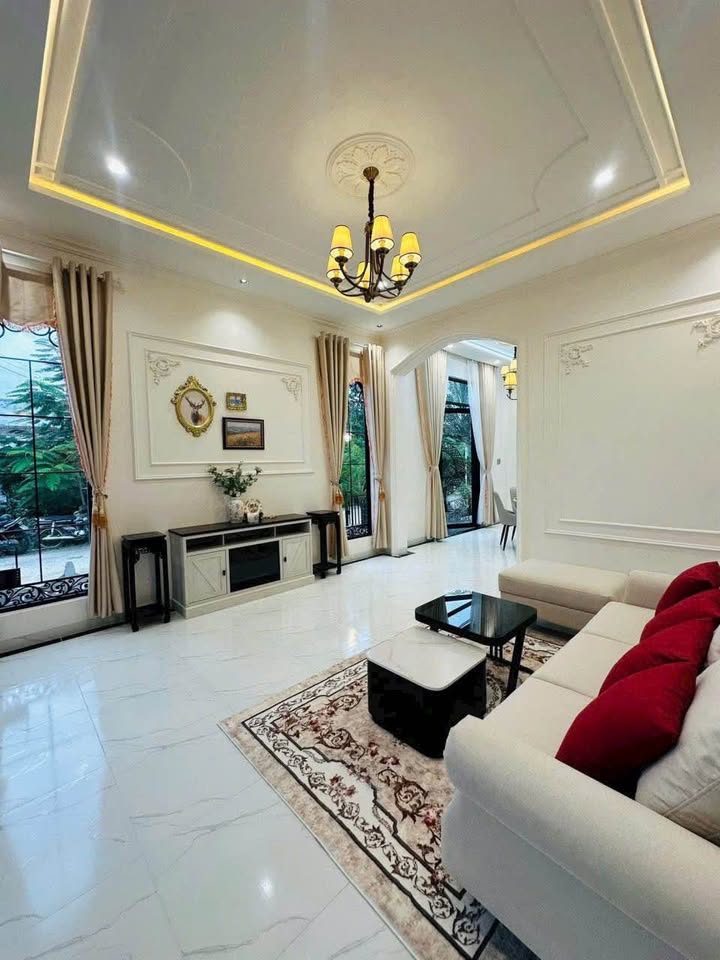 Siêu phẩm nhà 2 mặt tiền vừa hoàn thiện, tọa lạc tại khu dân cư sầm uất