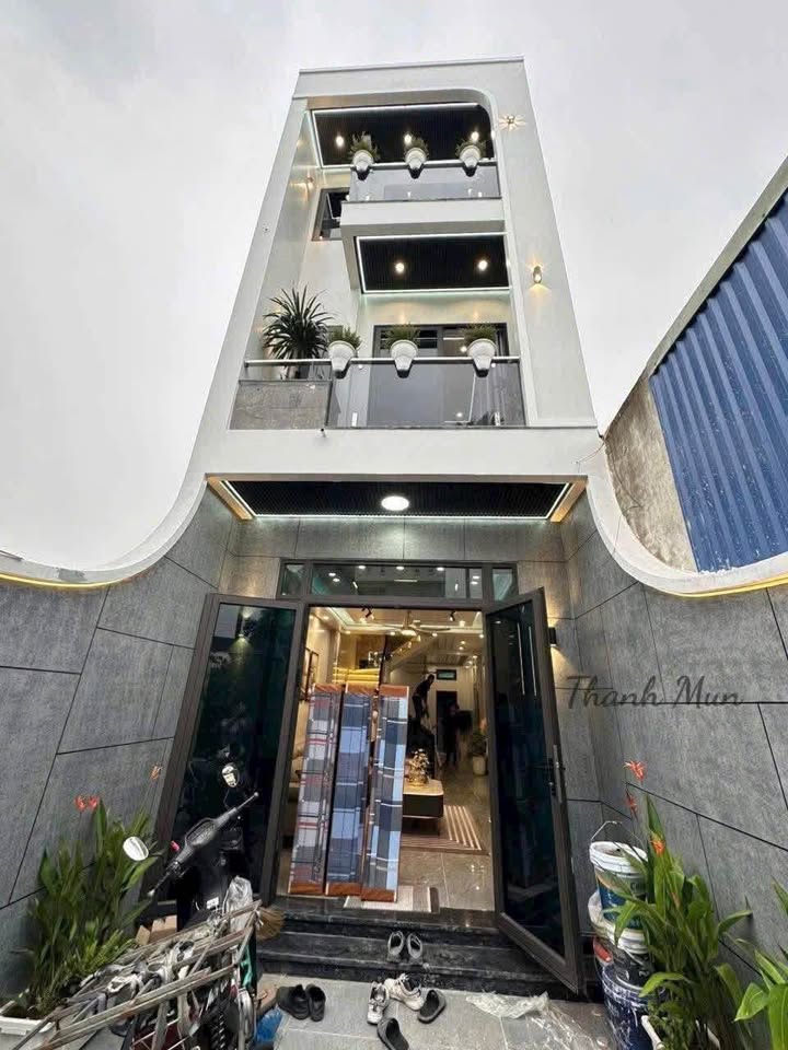 Nhà 3 tầng độc lập, ô tô đỗ cửa, giá 3,6 tỷ Hoàng Mai, Hải Phòng