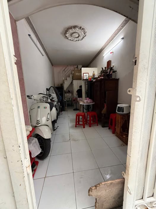 Nhà 3m x 6,75m, 1 trệt 1 lầu, hẻm thông thoáng, 2,6 tỷ
