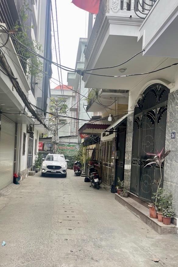 Nhà phân lô cán bộ ô tô tránh, mặt tiền 5m tại Chiến Thắng, Văn Quán