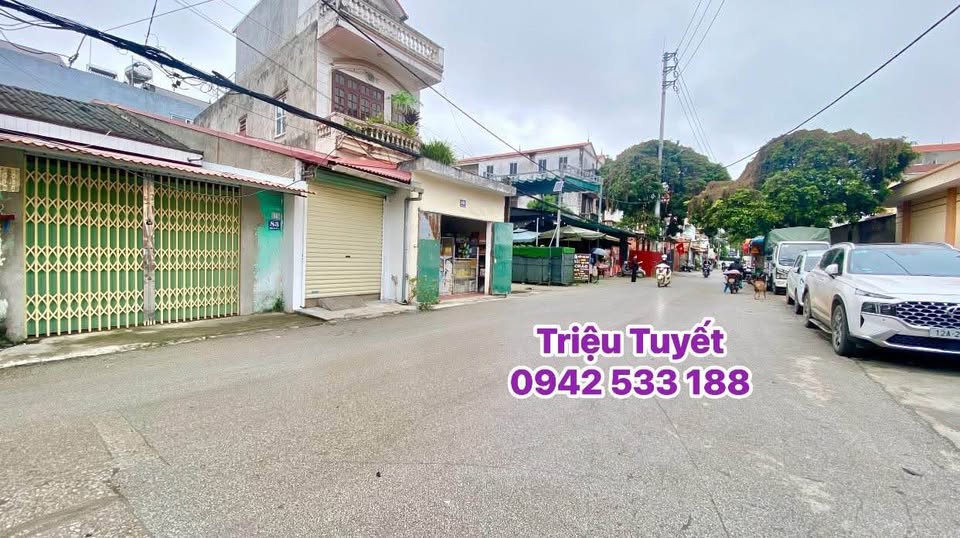 Nhà cổng trường Đông Kinh vừa bán vừa chơi, giá hời như mơ