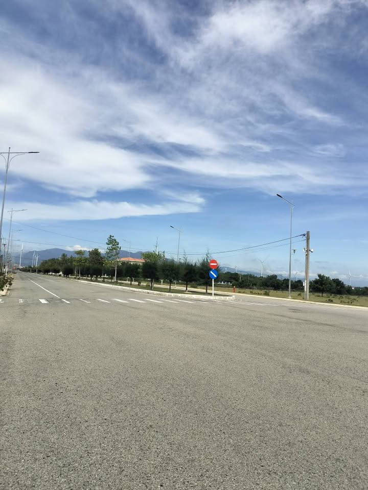 Bán lô góc 2 mặt tiền trung tâm huyện Thuận Nam, Ninh Thuận 5700m²