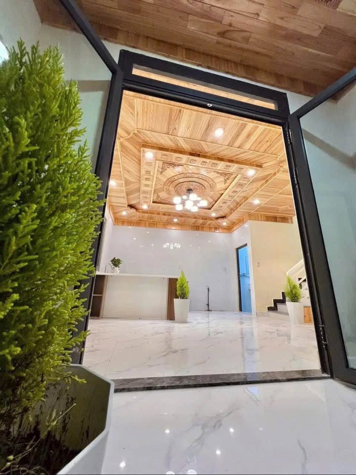 Chào bạn, mình có một căn nhà xinh xắn đang cần chủ mới gấp tại Phường 7, thành phố Đà Lạt