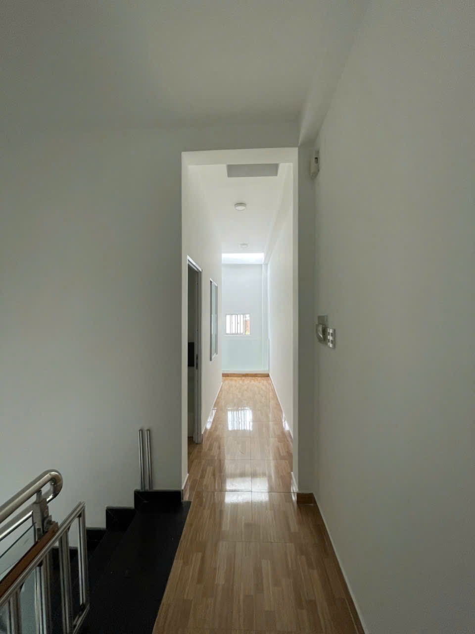 Nhà 2 ngủ "xịn xò" đường ô tô, gần Bệnh viện Thủ Đức - Ở hay kinh doanh đều "ngon"