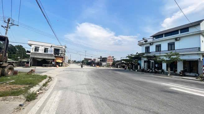 Bán đất view đẹp, sổ hồng vuông vắn, gần cầu vượt Thủy Dương, thành phố Huế