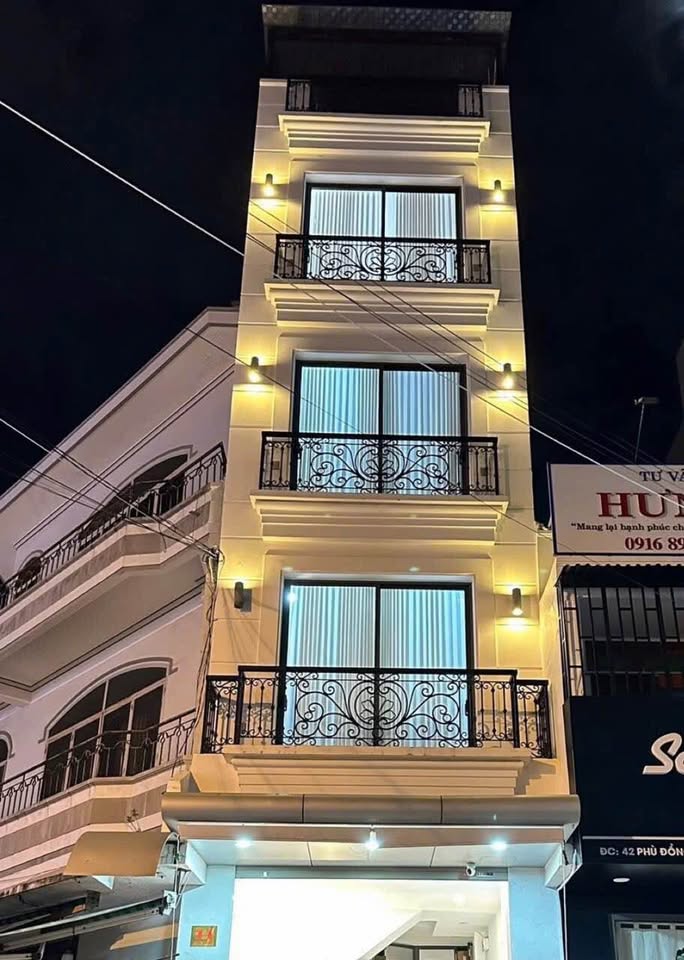 Nhà mặt tiền Phù Đổng, Nha Trang mang đến không gian sống và kinh doanh lý tưởng