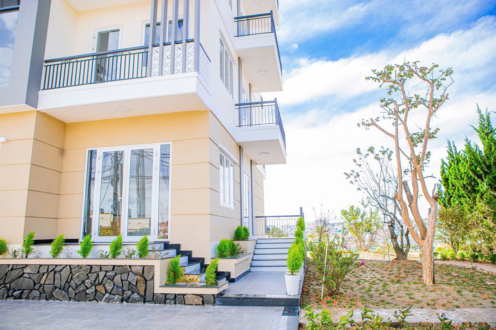 Cho thuê căn hộ Đà Lạt xịn xò, 2 phòng ngủ full nội thất, gần Hồ Xuân Hương