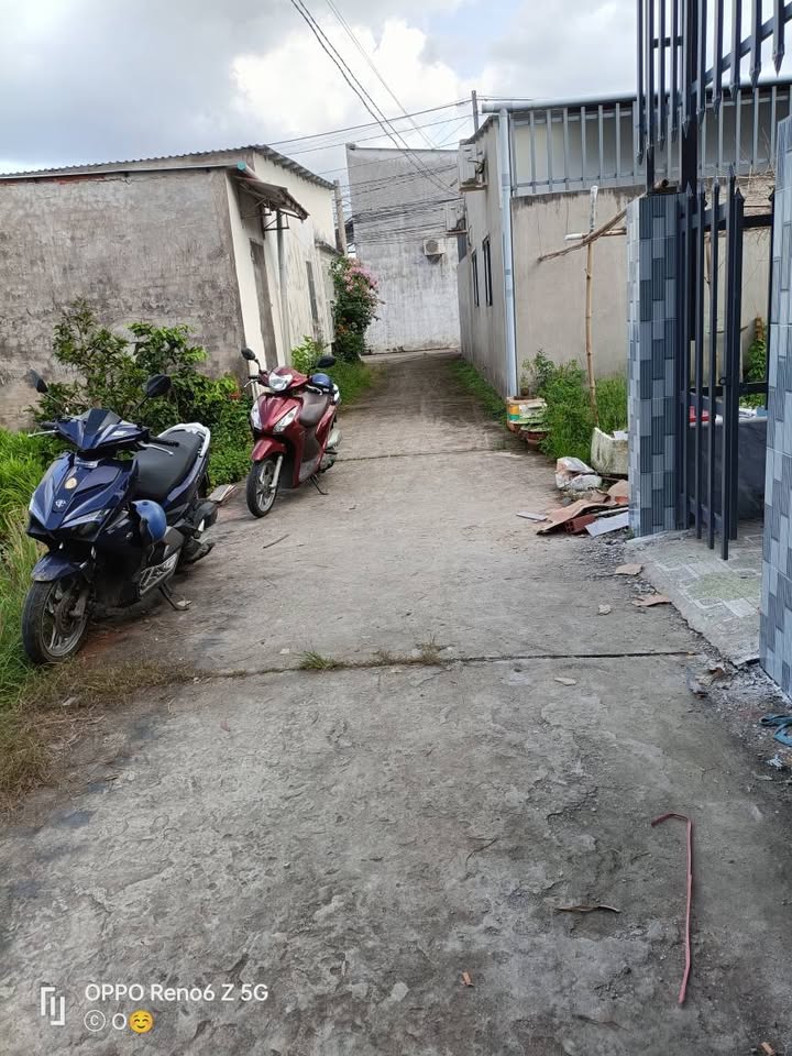 Nhà xinh 90m2, 2 phòng ngủ, ô tô tới tận nơi, giá iu thương 620 triệu