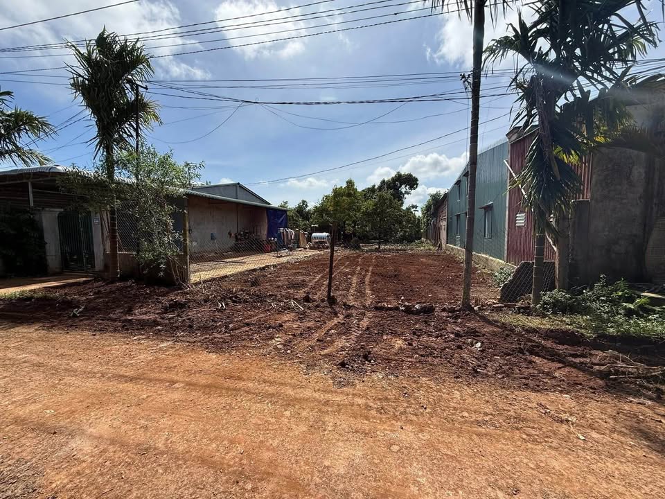 Bán 2 lô đất mặt tiền đường D3, khu dân cư hiện hữu tại Tân An, Ea Tu, Đắk Lắk