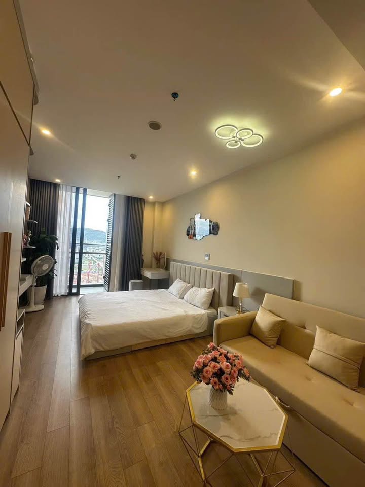 Bán studio Icon40 - Hoàng Quốc Việt, căn hướng Tây Bắc, giá 1.65 tỷ