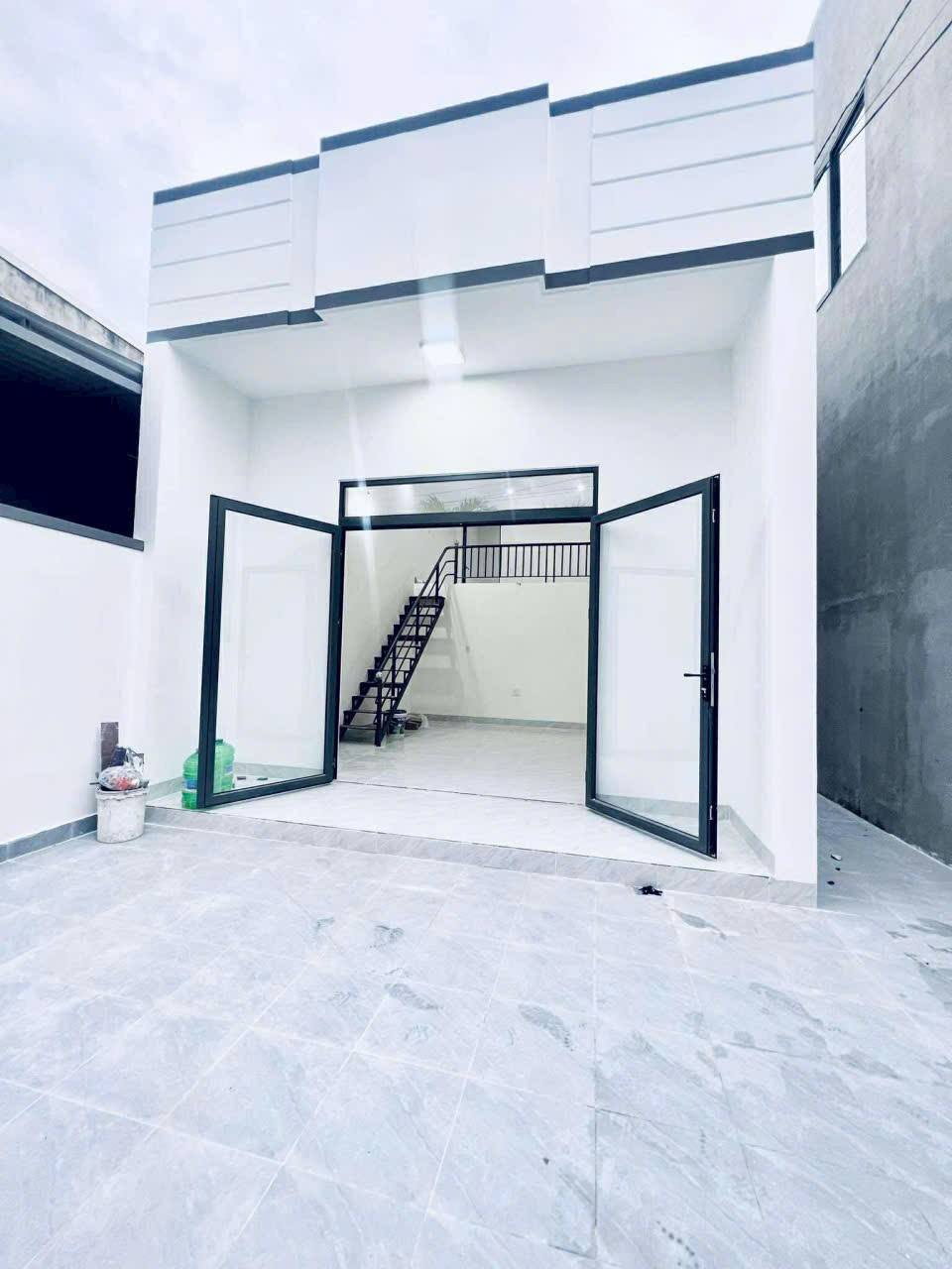 Nhà 1 trệt 1 lửng 87m² ngang 6m, hẻm ô tô tải, trung tâm Long Hải