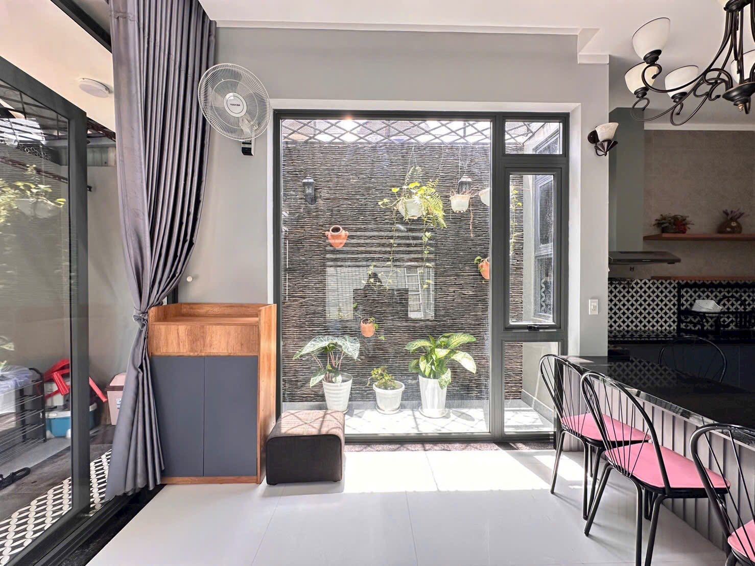 Nhà bán nằm trên hẻm đường Nguyễn Hữu Thấu, Phường Tân Lợi, thành phố Buôn Ma Thuột