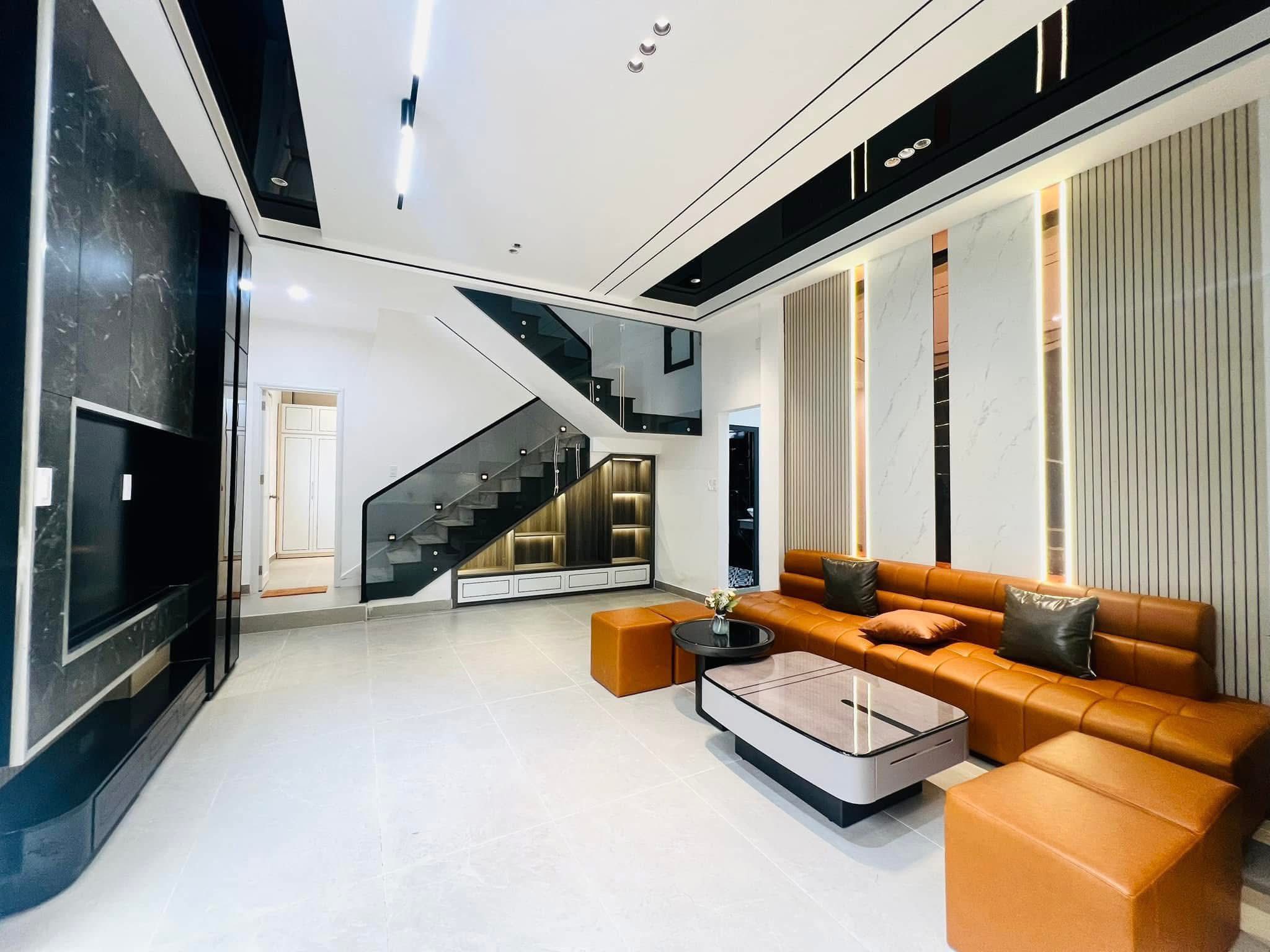 Chào mừng bạn đến với ngôi nhà 2 tầng siêu xinh xắn tại kiệt Bế Văn Đàn, Thanh Khê, Đà Nẵng