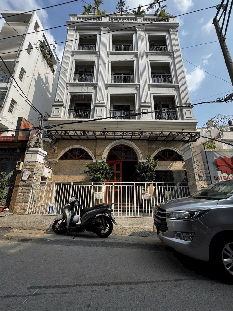 Tòa nhà văn phòng 7 tầng, Quận 10, đại bản doanh cho doanh nghiệp của bạn