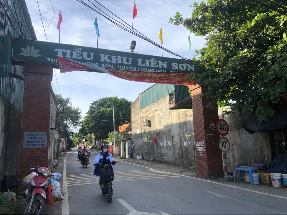 Bán đất 105m2 mặt tiền 5m, gần KCN Lương Sơn, Hòa Bình