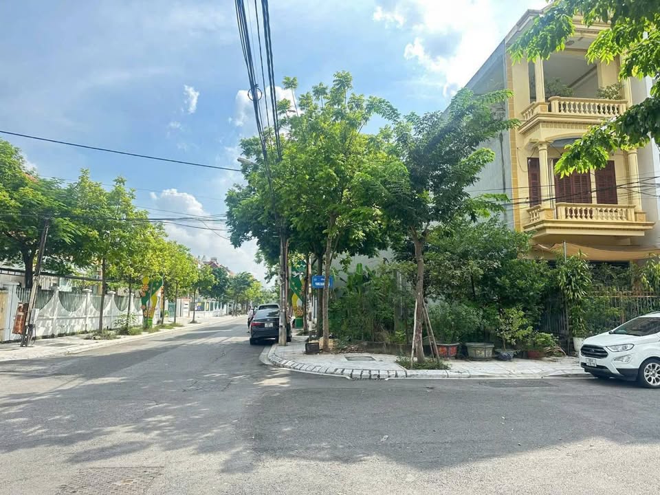 Bán đất góc 115m2 tại Phùng Quang Phong, Vĩnh Yên