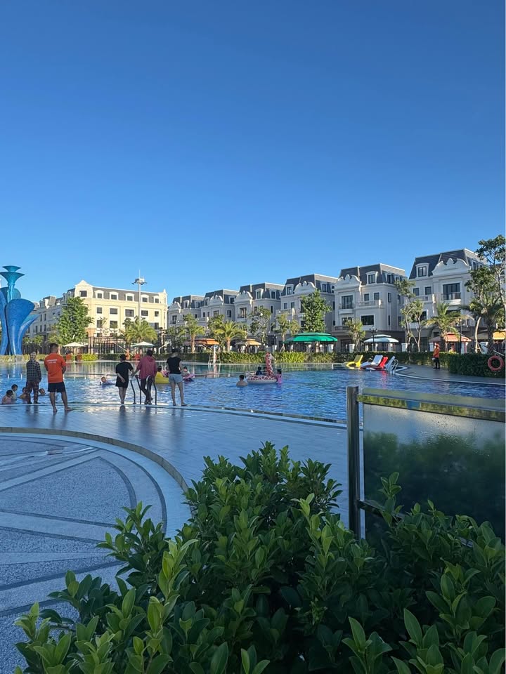 Nhà liền kề 4 tầng tum 67,5m2 tại Vinhomes Golden Avenue, Móng Cái 4,2 tỷ