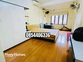 Nhà nguyên căn 5 tầng ngõ 318 La Thành an cư lạc nghiệp