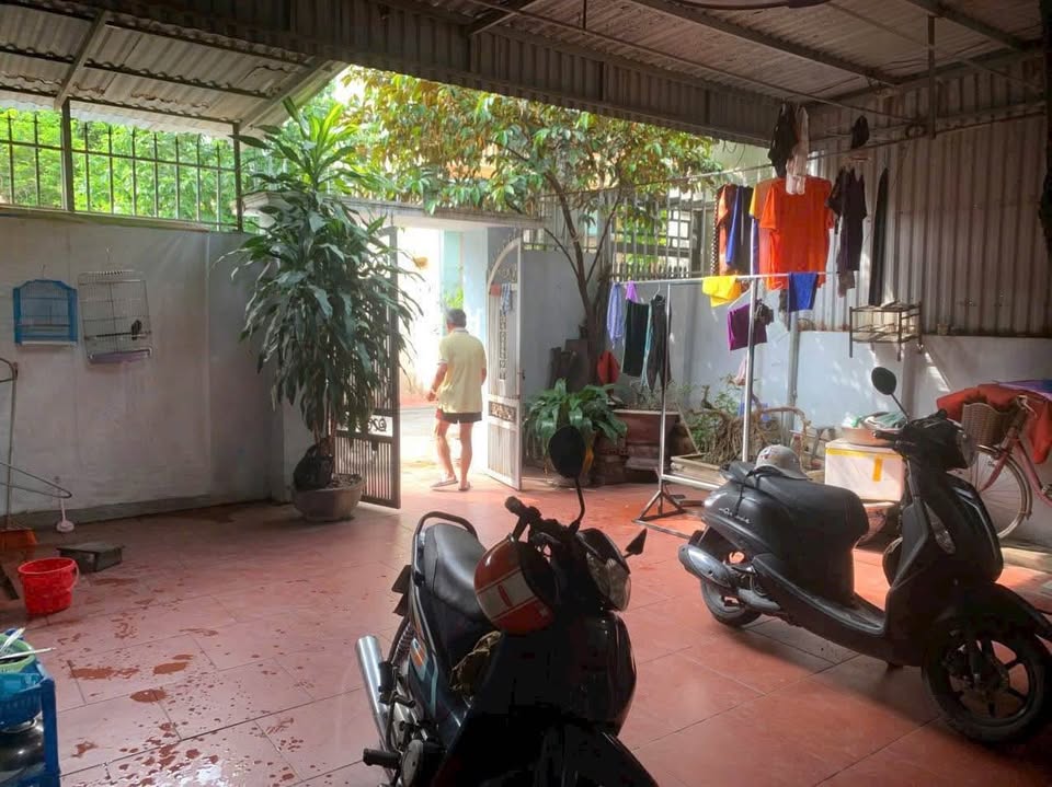 Đất vàng 140m2 tặng nhà cấp 4 cạnh trục chính Lê Lai, Thanh Hóa