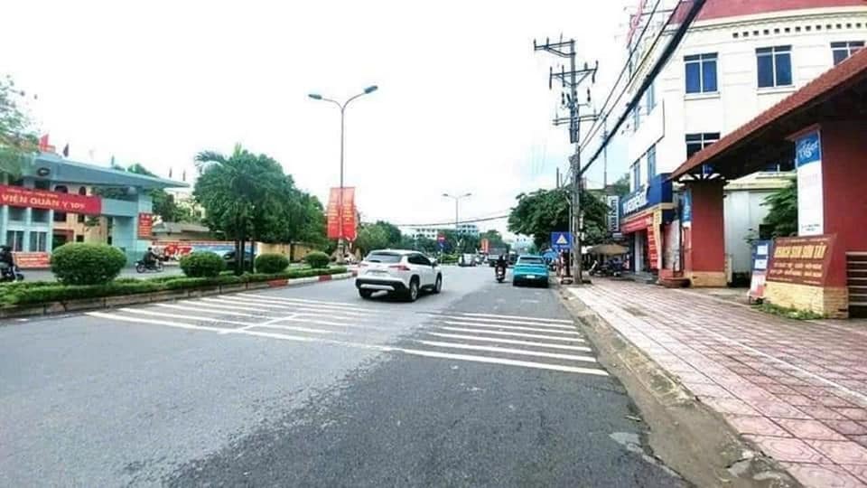 Lô góc Thọ Lộc, vượng khí sinh tài, ngõ ô tô đón lộc