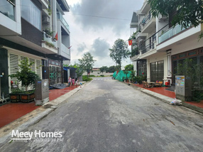 Đất vàng Nguyễn Khánh Toàn, mặt tiền 4m, hướng đông bắc, giá bớt chút lộc