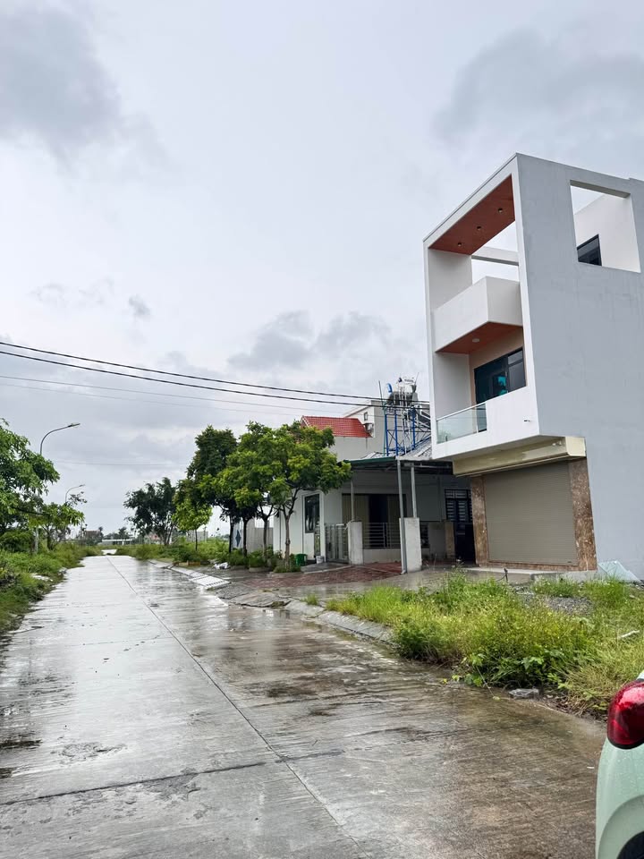 Cần bán những lô đất cực đẹp tại hu Bí Giàng, phường Yên Thanh, thành phố Uông Bí, Tỉnh Quảng Ninh