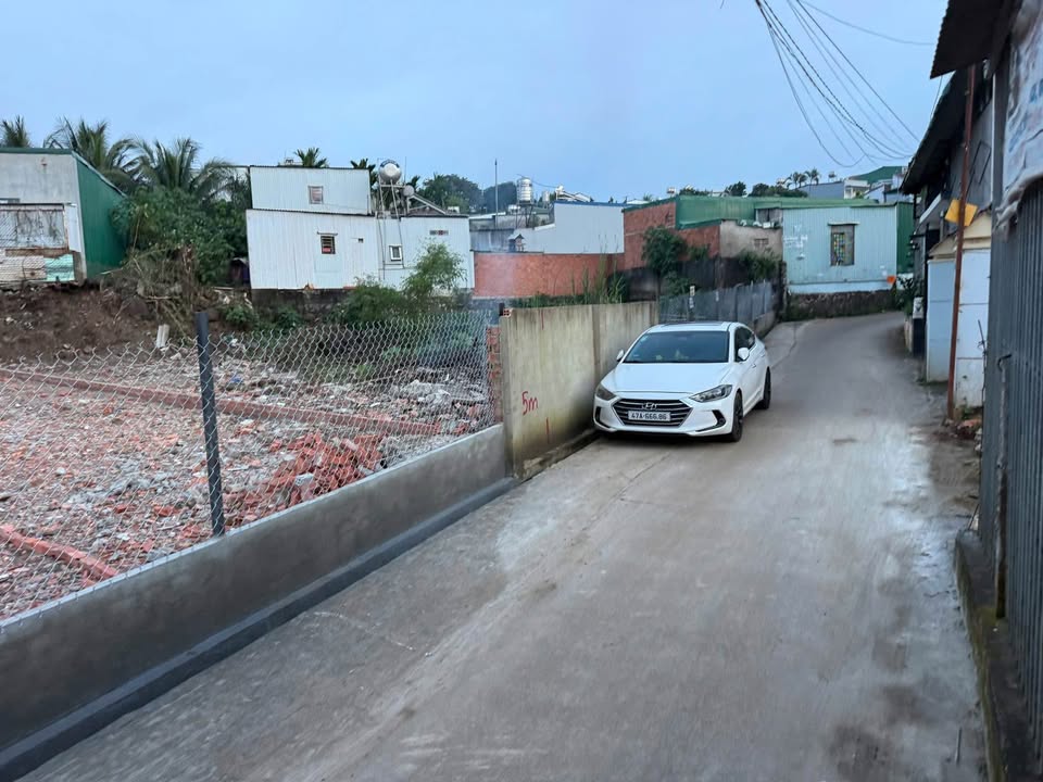 Đất vàng Nguyễn Công Trứ nở hậu tài lộc, sổ đỏ vuông vắn