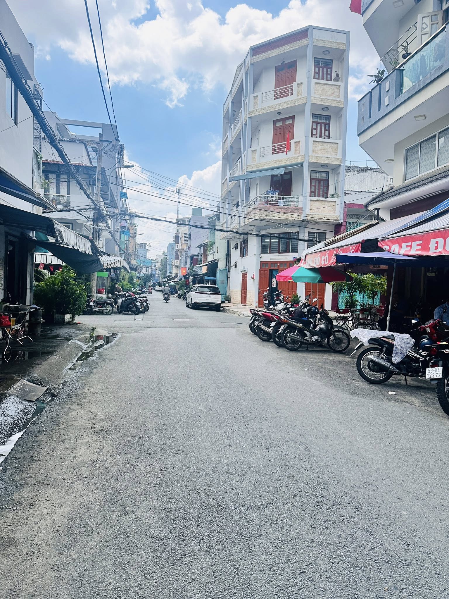 Nhà tâm huyết Quận 11, ẻm rộng như mặt tiền, kinh doanh đa ngành, sổ hồng riêng