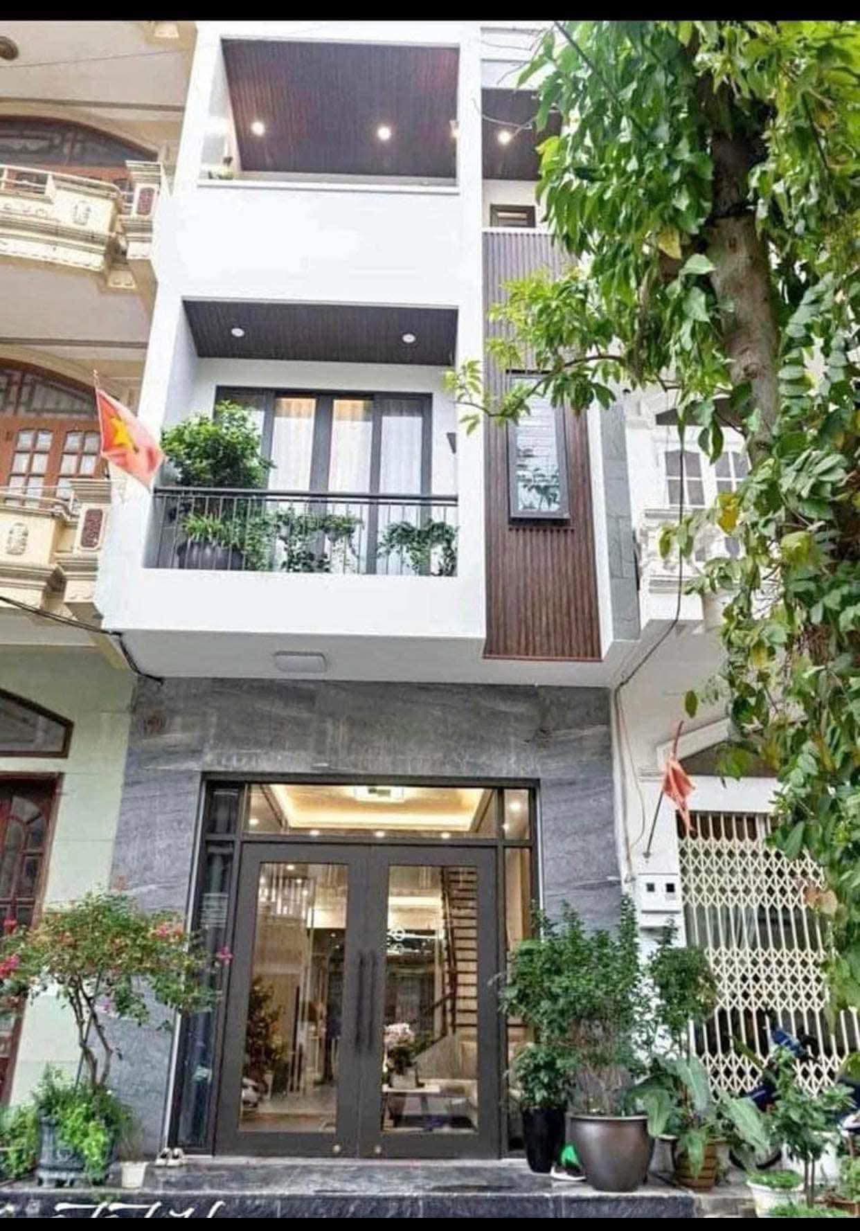 Nhà trung tâm Hoàng Mai, view hồ mơ mộng, giá mềm như bún