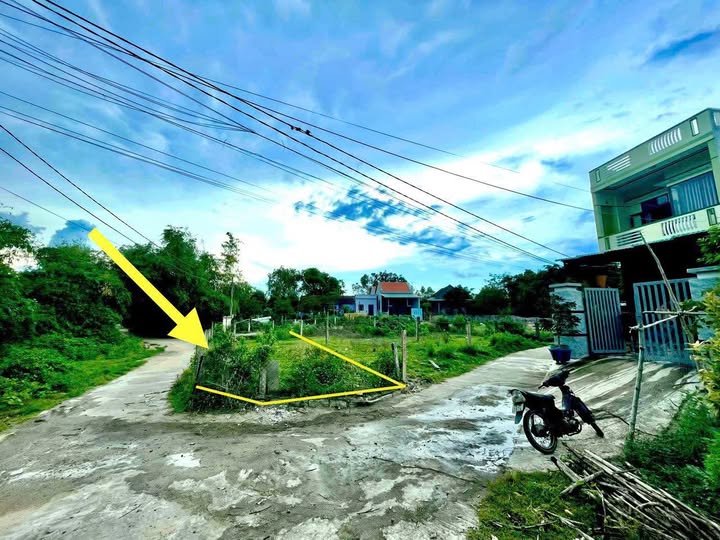 Lô góc hai mặt tiền độc đáo, chỉ cách biển 2km tại Đa Ngư, Hòa Hiệp