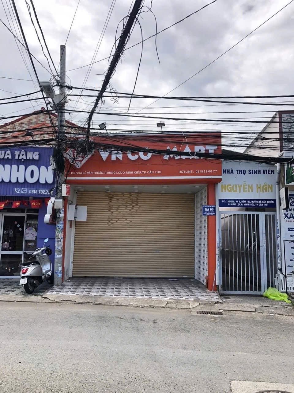 Ngôi nhà trệt lửng tọa lạc tại mặt tiền hẻm 132, đường 3/2, thành phố Cần Thơ