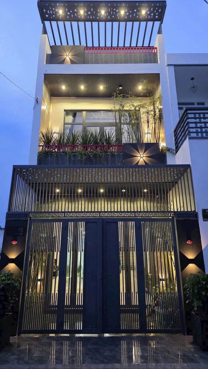 Nhà trệt lầu đẹp như mơ, đầy đủ nội thất cao cấp, giá hời 6.3 tỷ tại KDC Hồng Phát, Cần Thơ